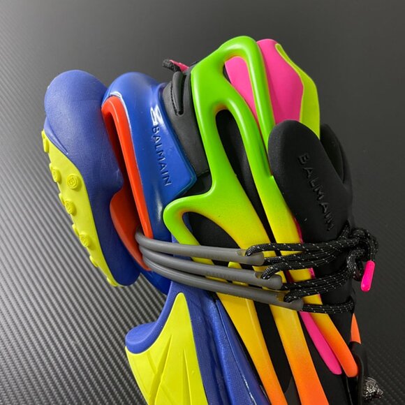 Balmain Colorful Pointed-Toe Sneakers For Men And Women - Picture 3 of 9